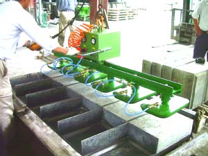 バキューム真空脱型機　五連式　BV-1000-5