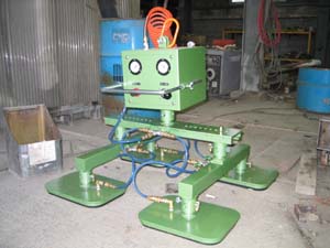 バキューム真空脱型機　四連式　BV-1000-4